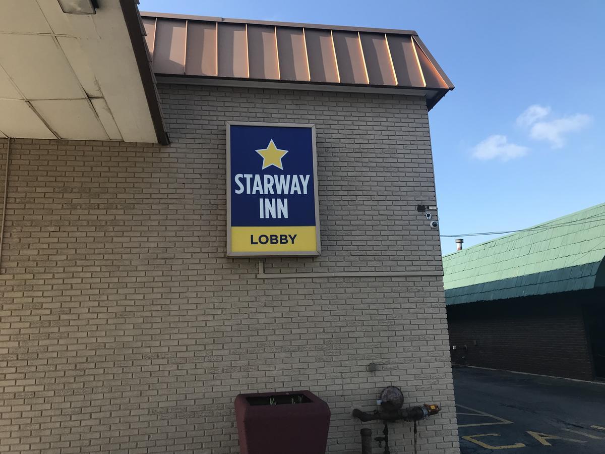 Starway Inn แลนซิง ภายนอก รูปภาพ